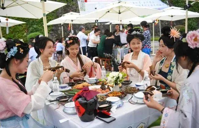 我們的節(jié)日·端午｜2025年全國(guó)“我們的節(jié)日·端午”主題文化活動(dòng)將在安康啟動(dòng)！(圖6)