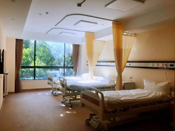 2025 上海高端護(hù)理院：醫(yī)保定點(diǎn)健康管理到位營(yíng)養(yǎng)膳食暖心請(qǐng)電話垂詢!(圖4)